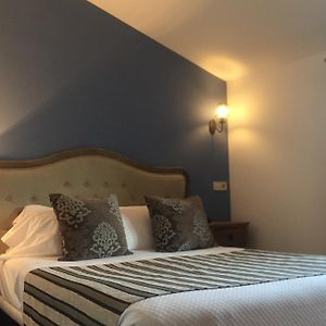 Habitación con Cama King